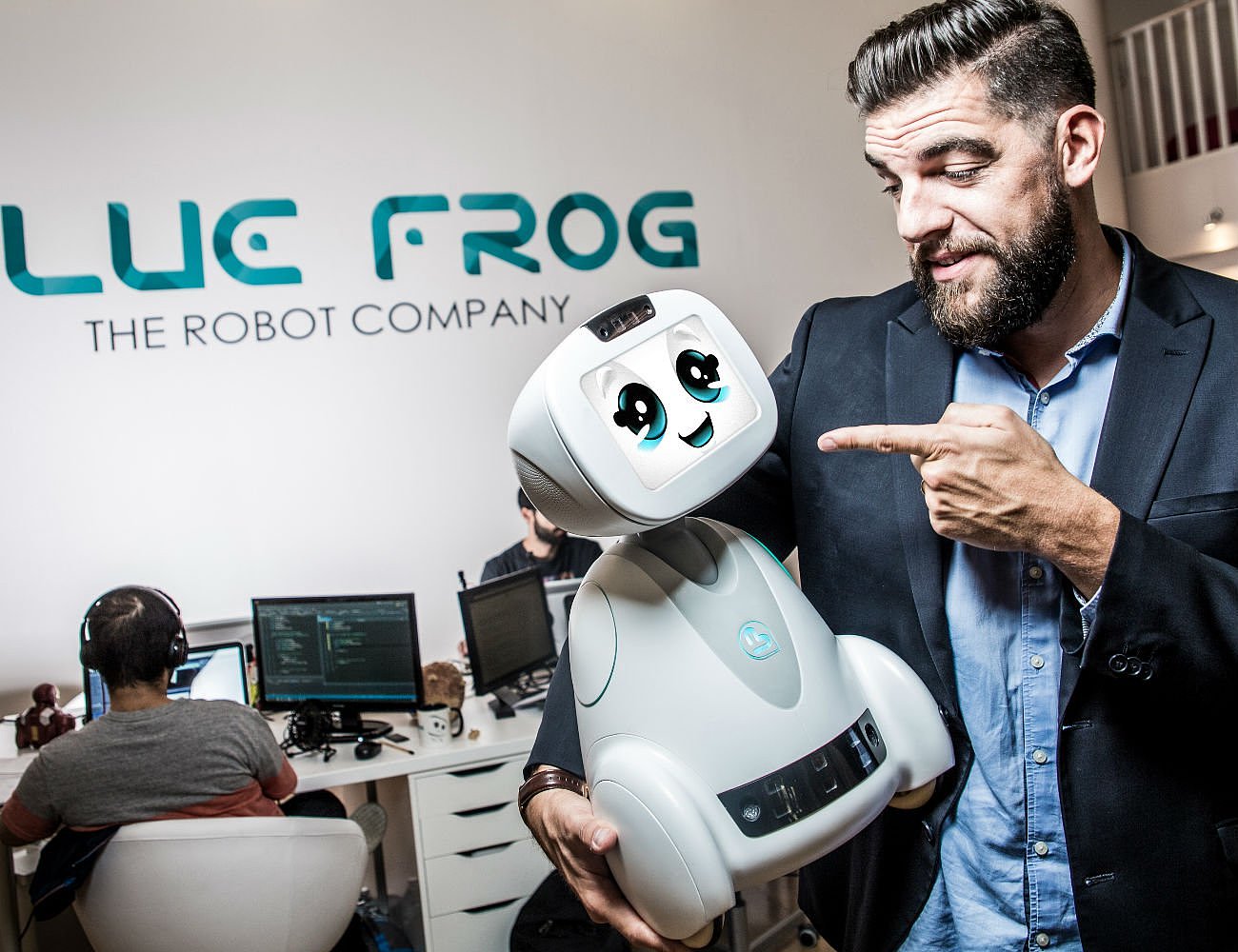 CES 2018，product design，intelligence，robot，Buddy，