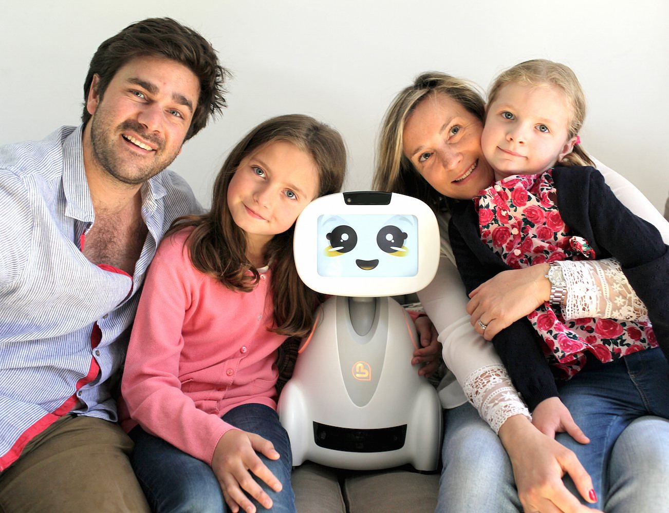 CES 2018，product design，intelligence，robot，Buddy，