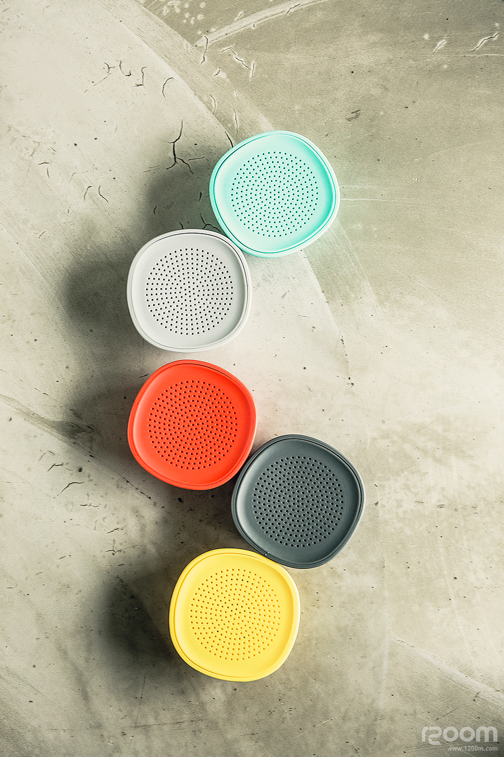 Household dehumidifier，Plastic，concise，