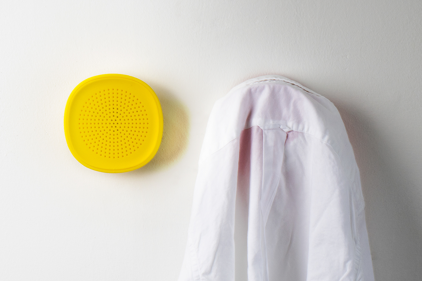 Household dehumidifier，Plastic，concise，