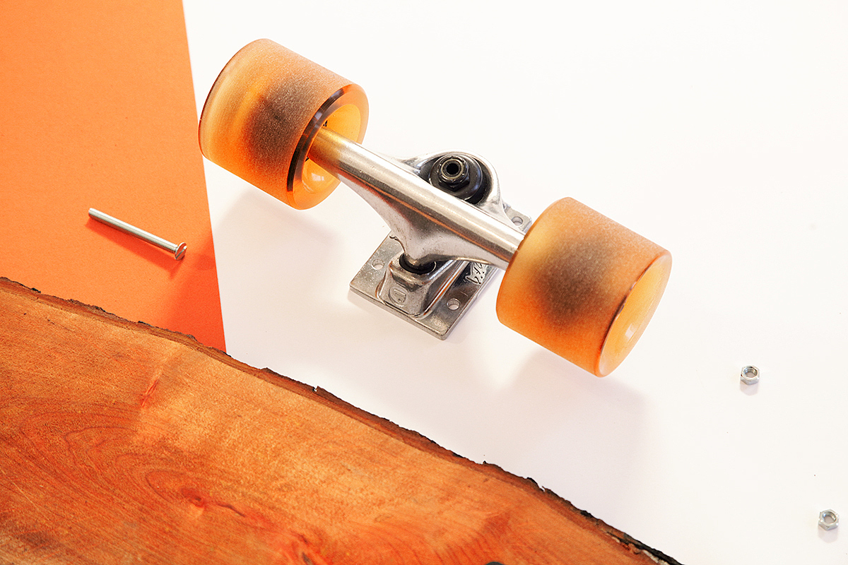 First，wood，Skate，