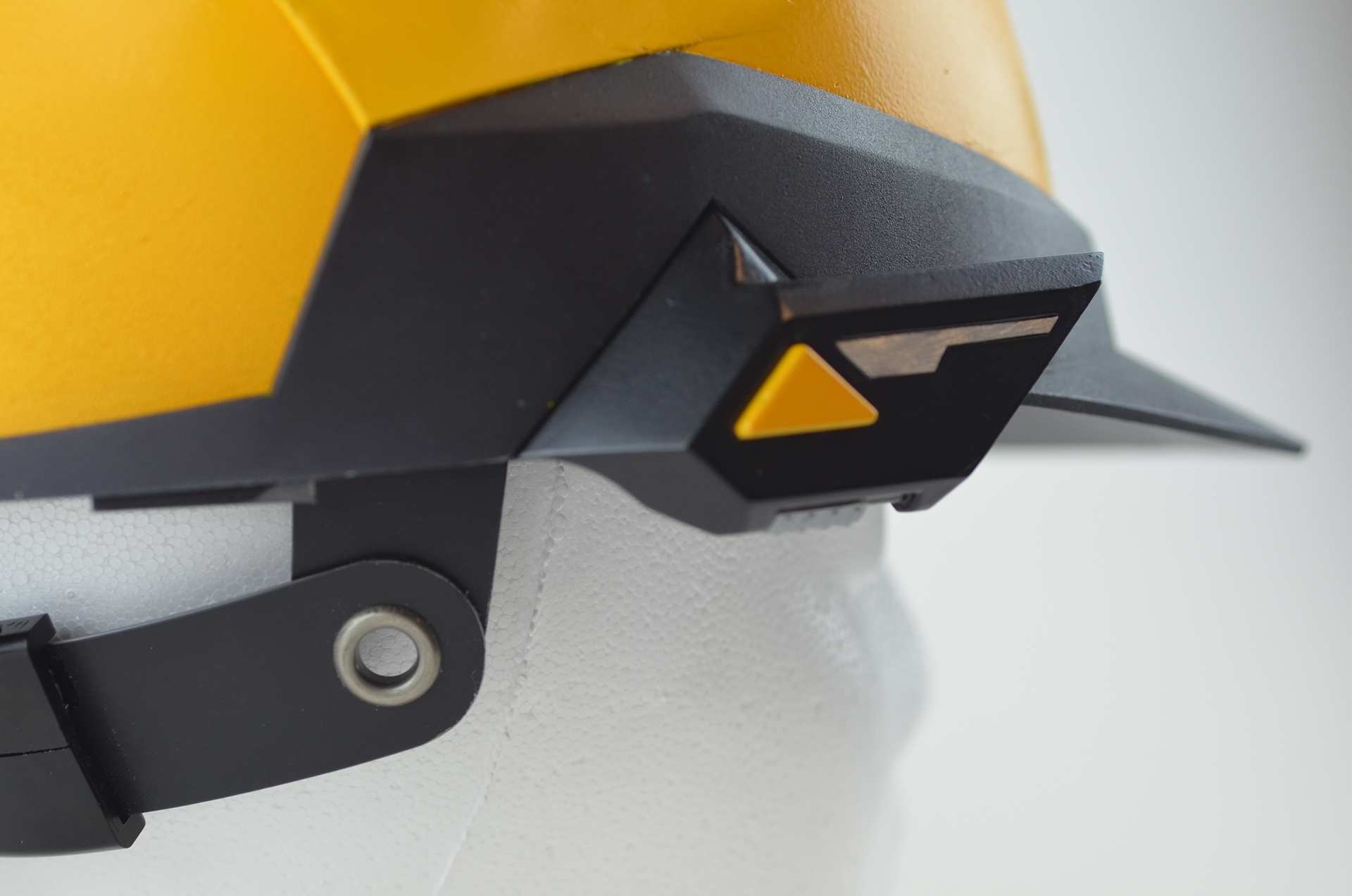 Plastic，yellow，safety hat，