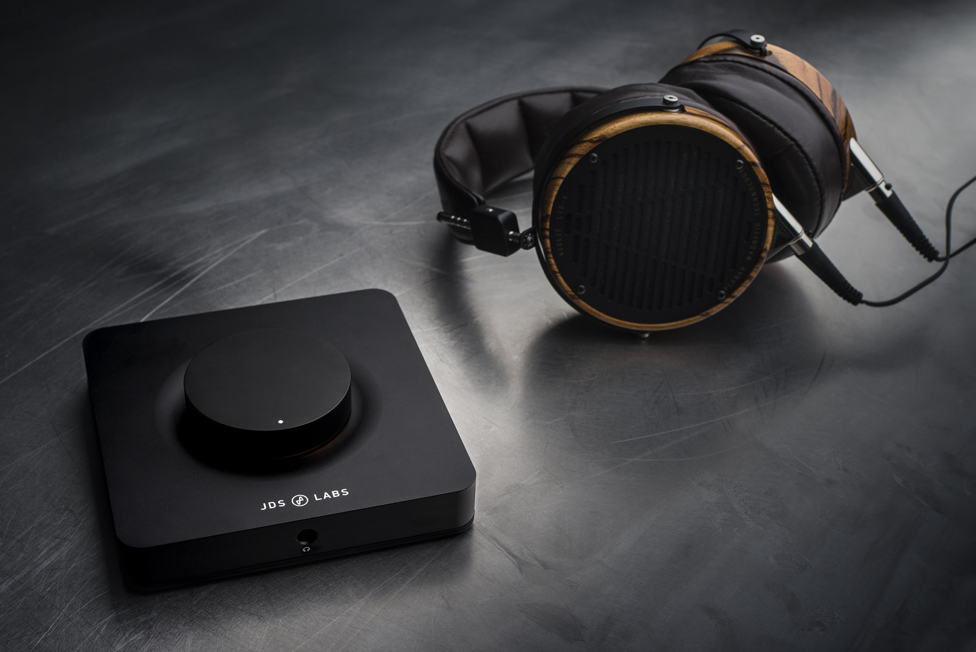 JDS Labs，Loudspeaker，black，