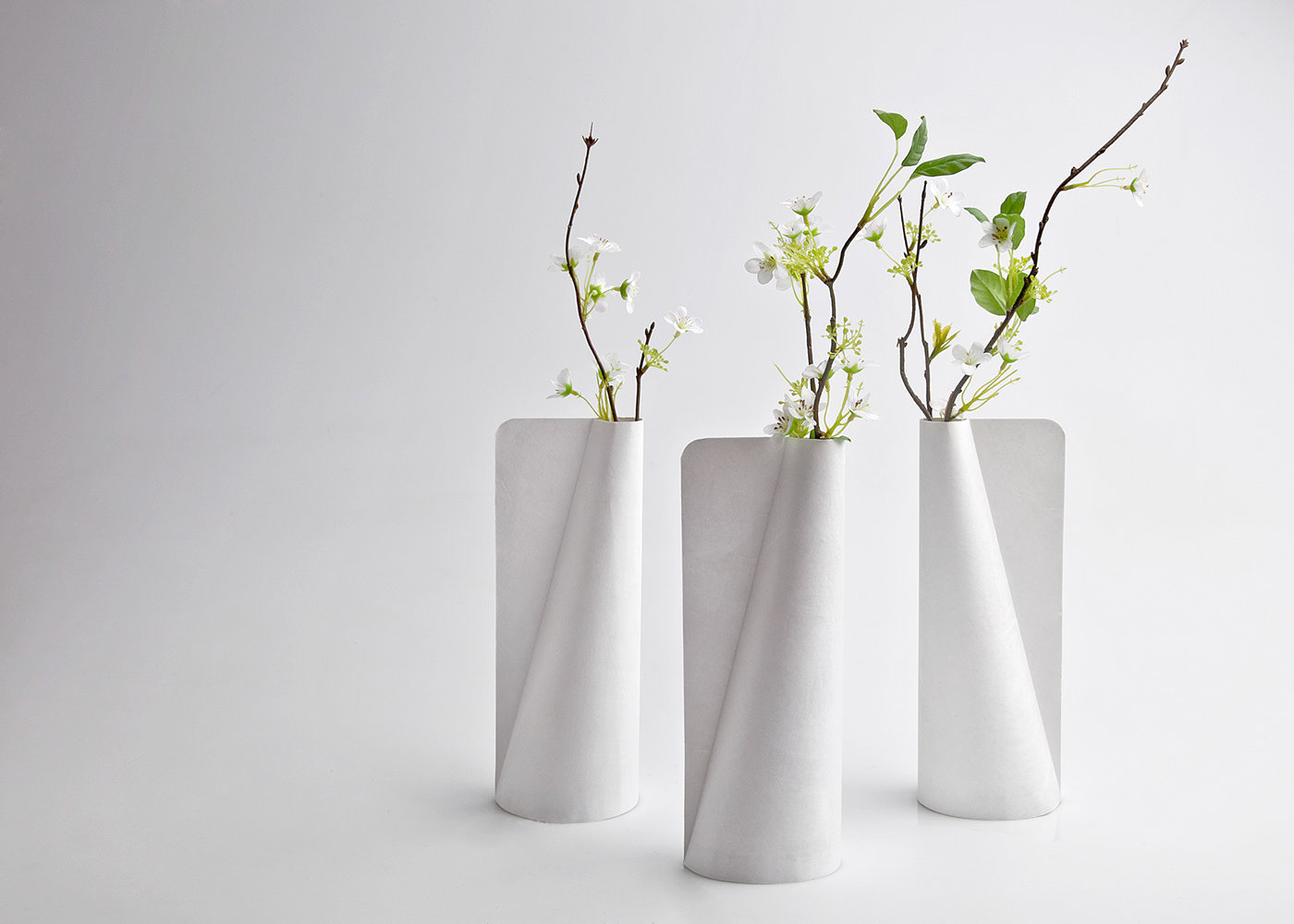 Jiwon Choi 최지원，Tyvek Vase，纸质，防水，花瓶，