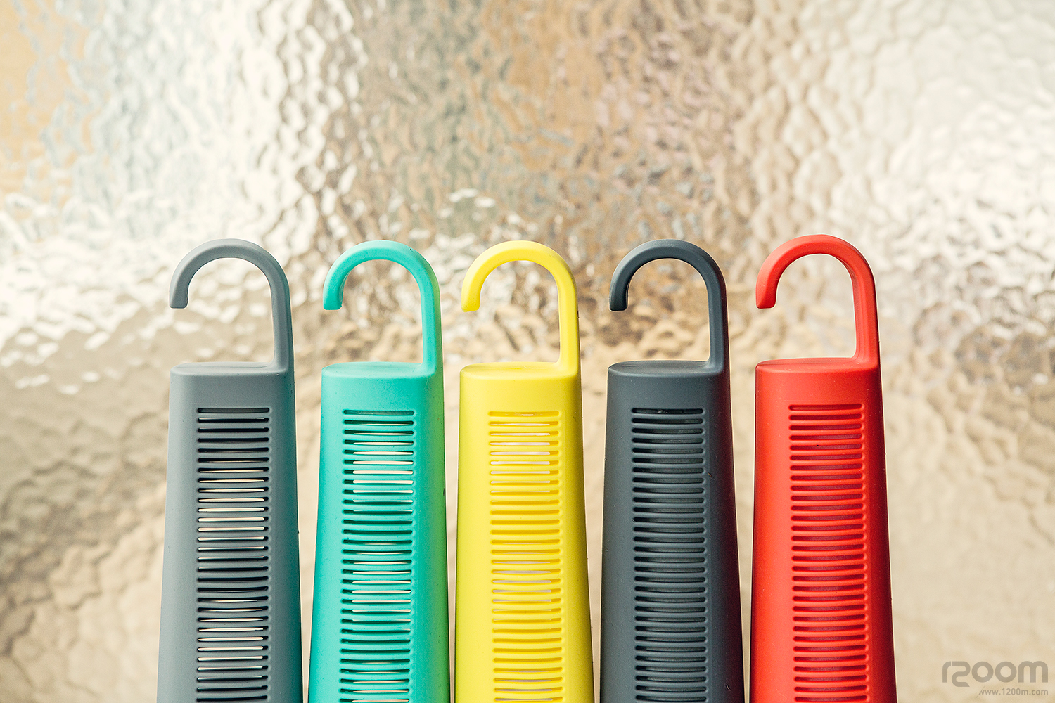 two thousand and fifteen，red dot，Water bottle dehumidifier，