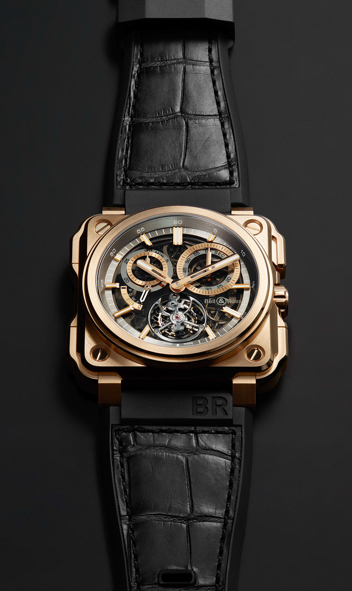 Rugged and novel，Masculine style，Integrated case，Ergonomicity，