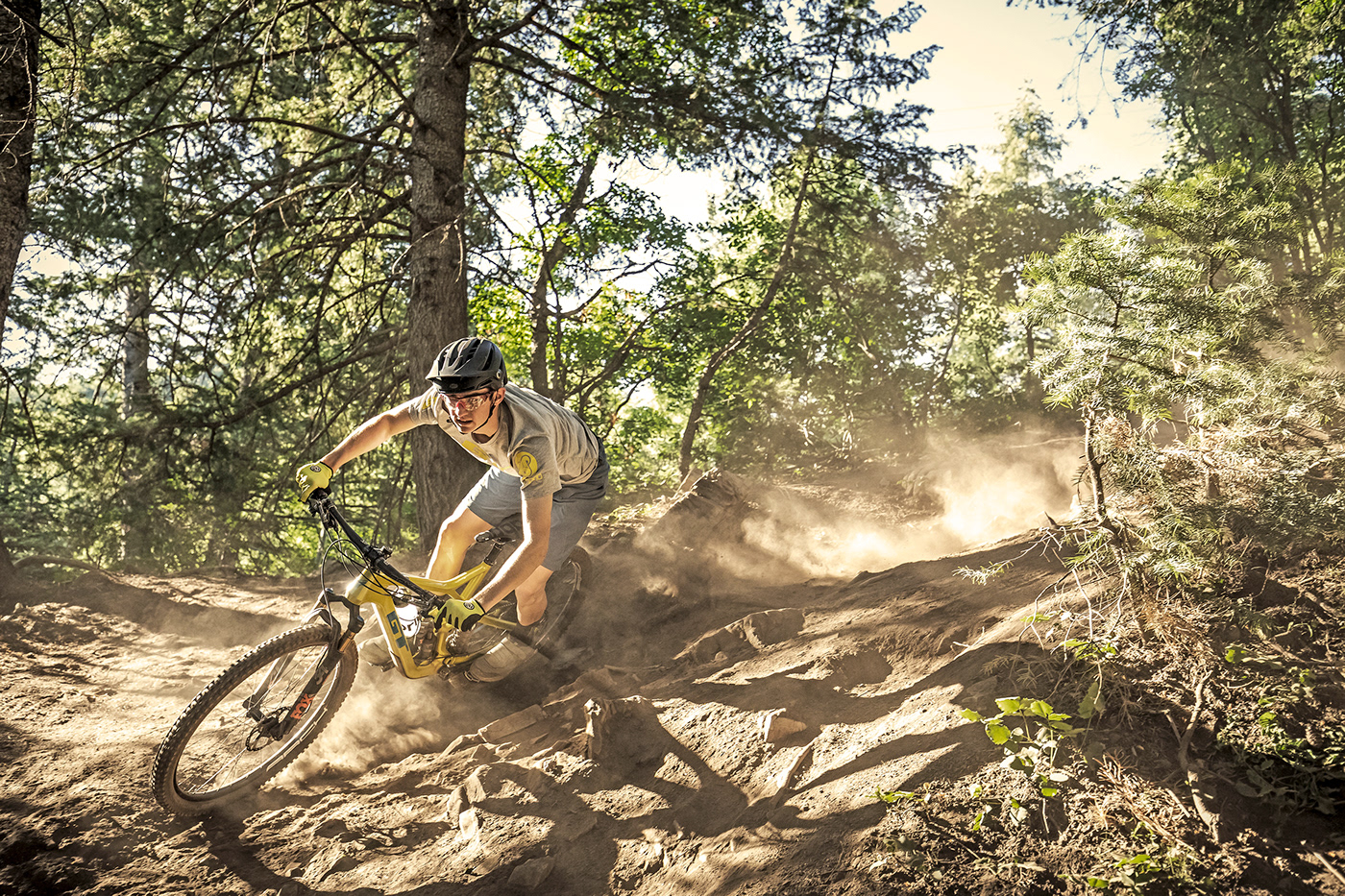 Bicycle，yellow，product design，