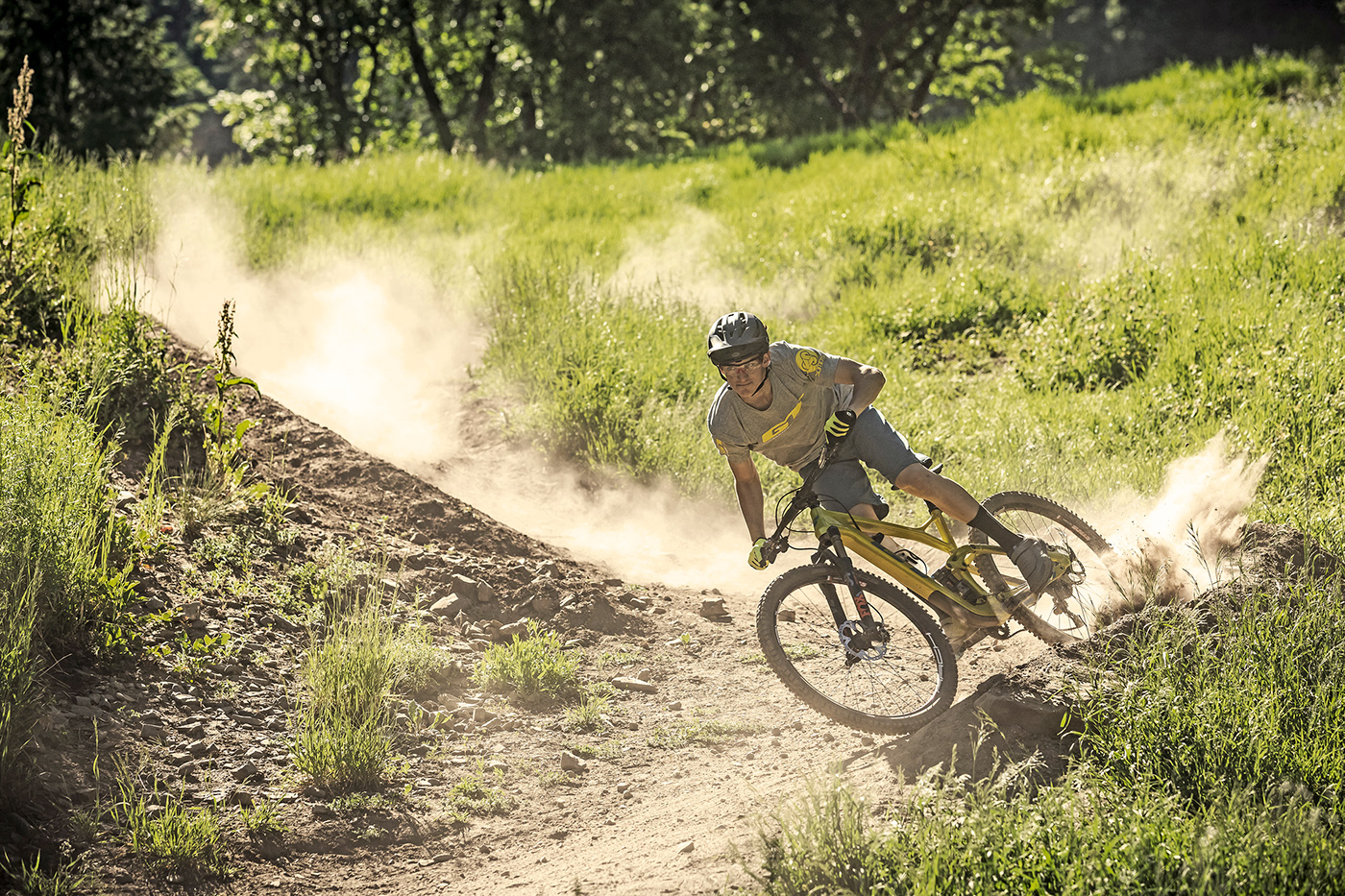 Bicycle，yellow，product design，