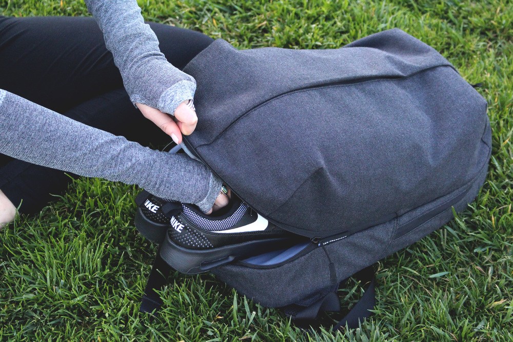 Fit Pack，to work in an office，motion，knapsack，black，