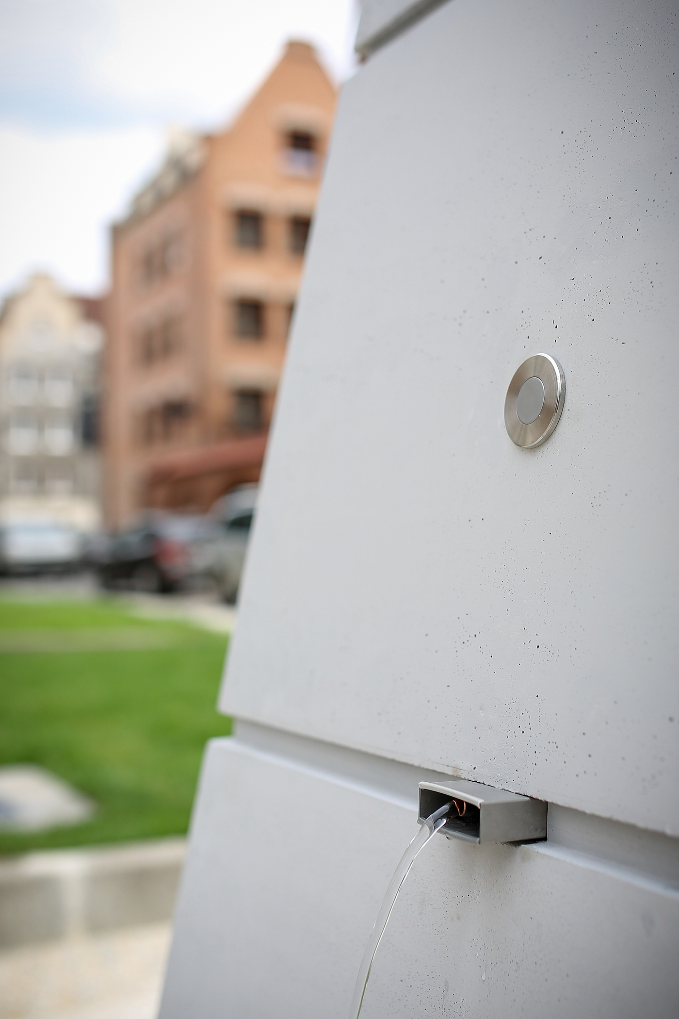 industrial design，product design，outdoors，a water fountain，