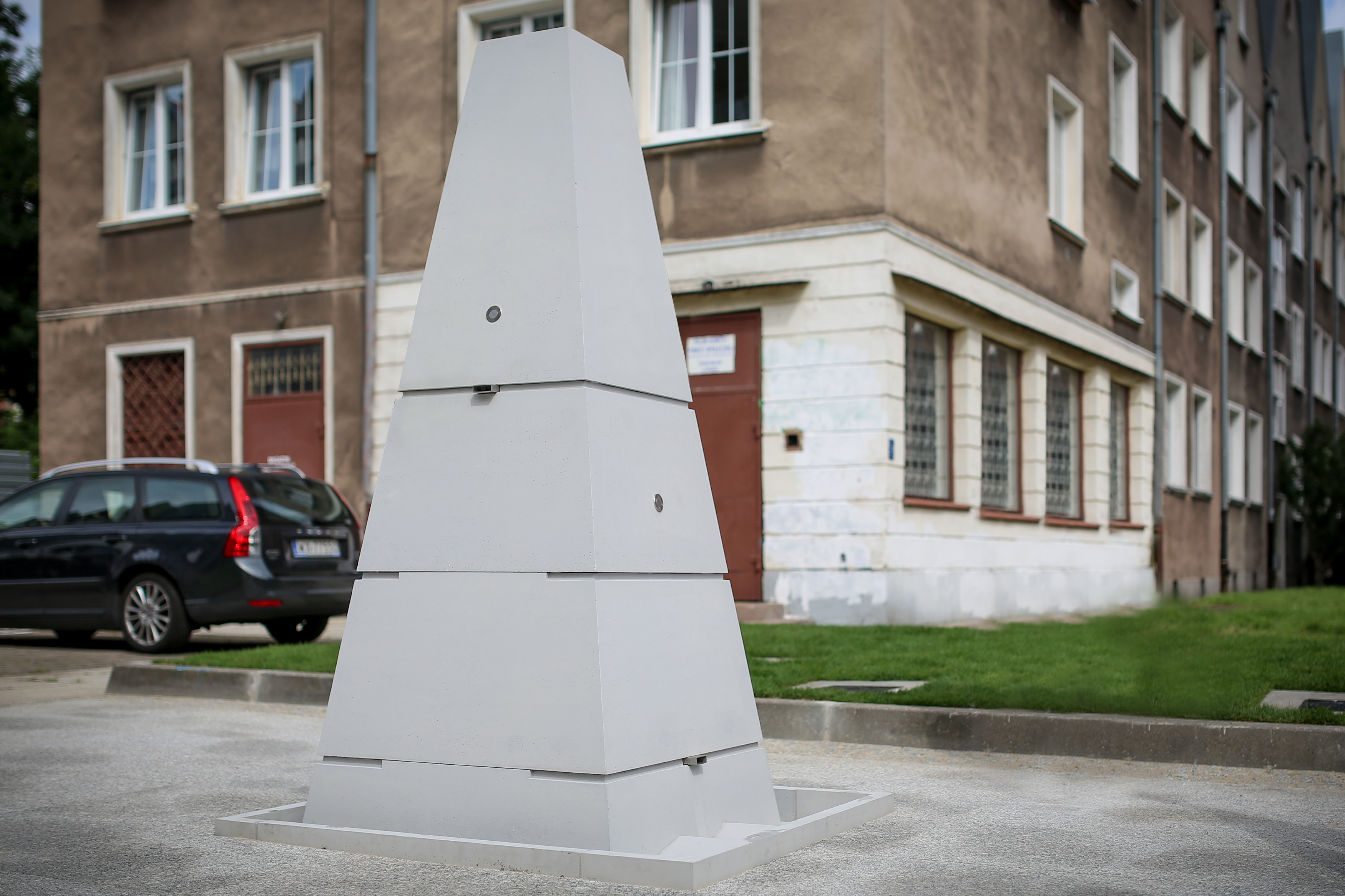 industrial design，product design，outdoors，a water fountain，