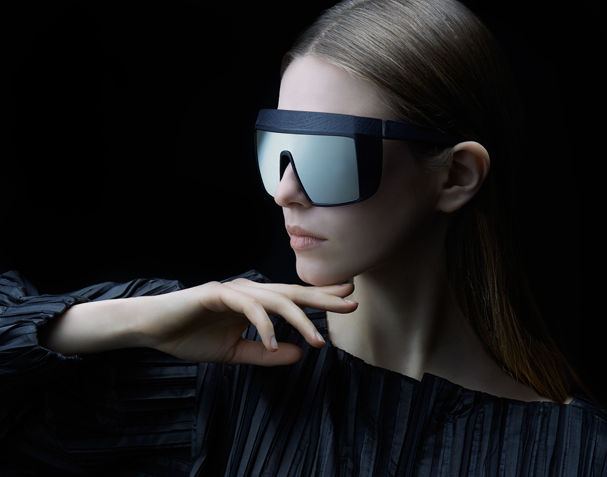 Reflection，gules，fashion，glasses，decorate，