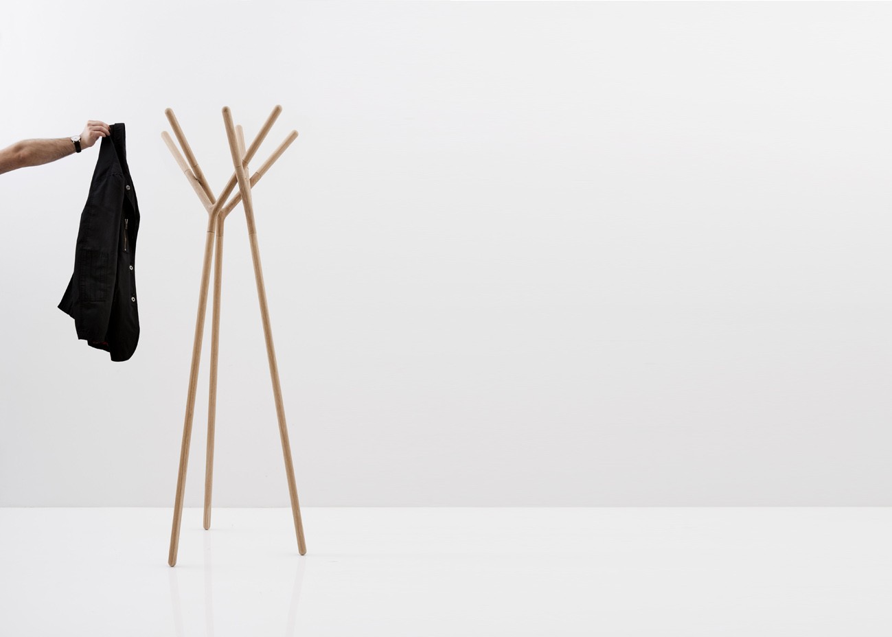 Solid wood，tilt，coat hanger，Trust Hanger，