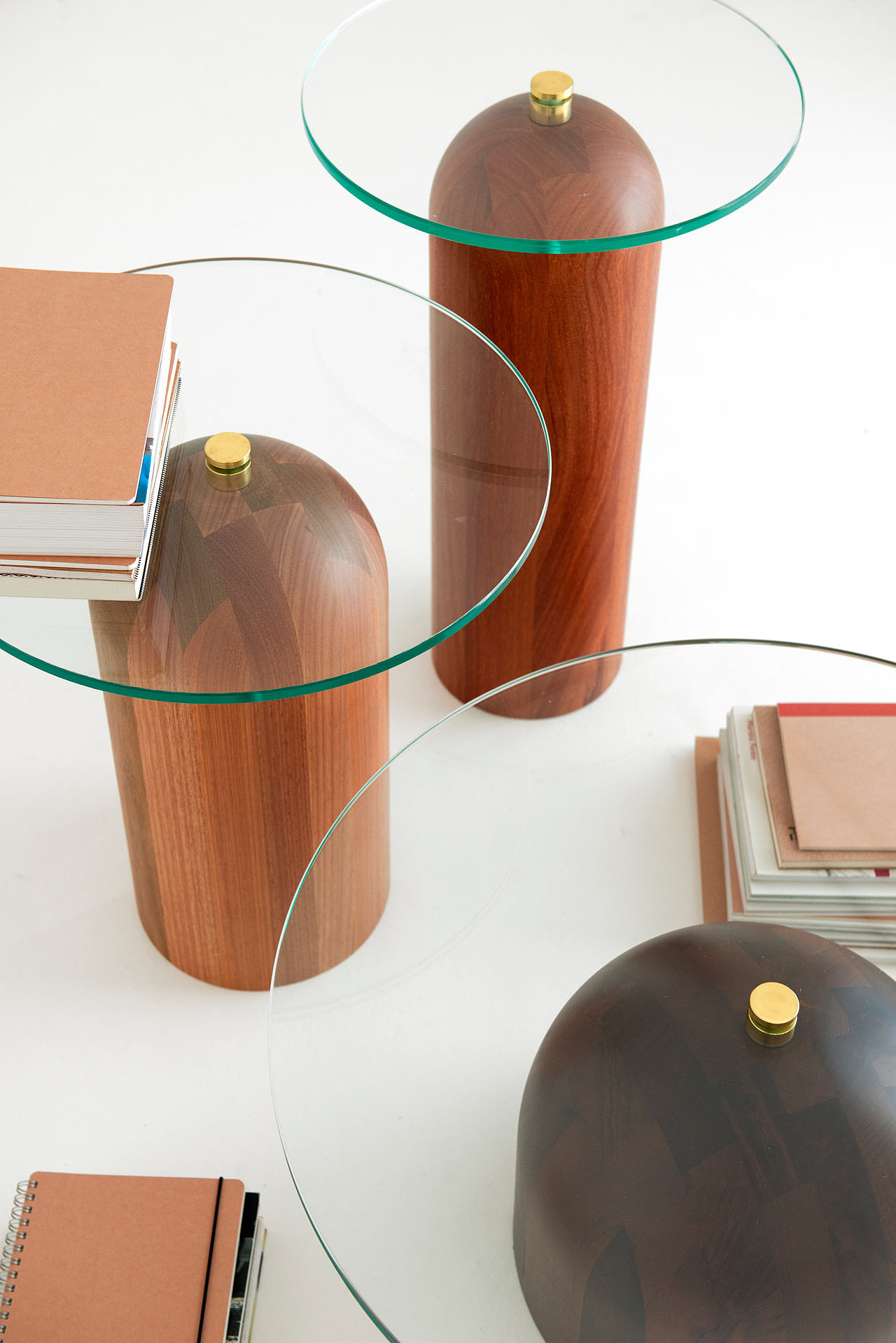 Toco Table，woodiness，Glass，Table，