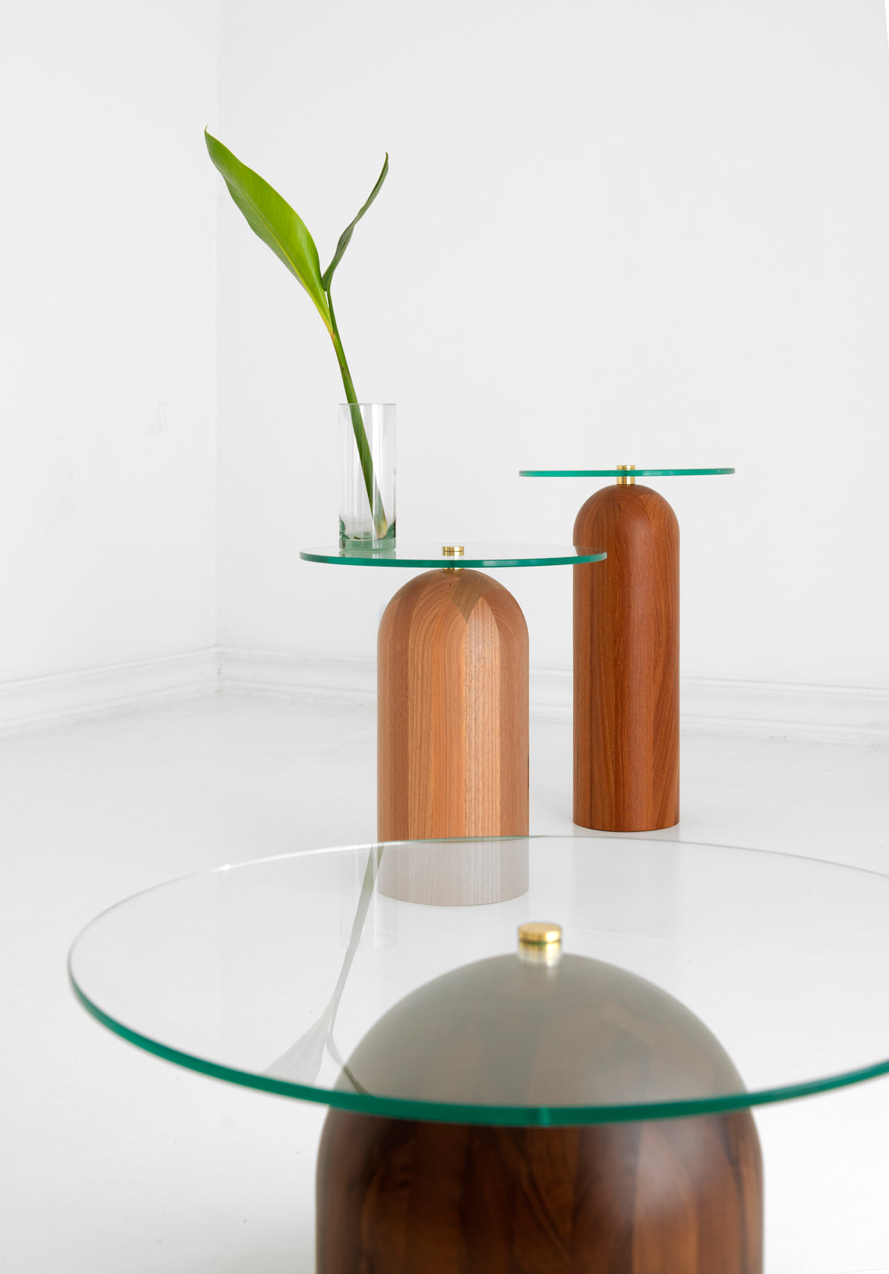 Toco Table，woodiness，Glass，Table，