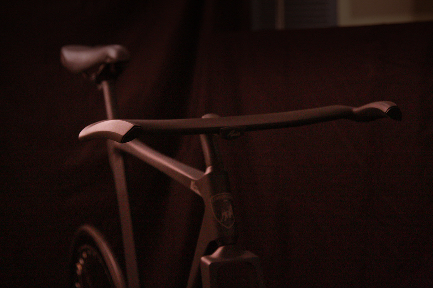 conceptual model，High speed cool，Fixed gear type，Frosted texture，Retro style，