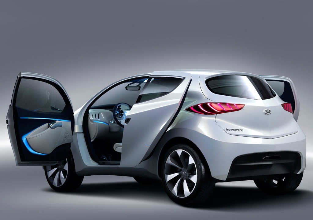 Multi angle separated front grid，Sharp vision，Inner room with sense of science and technology，Carved steering wheel，Concept Car，