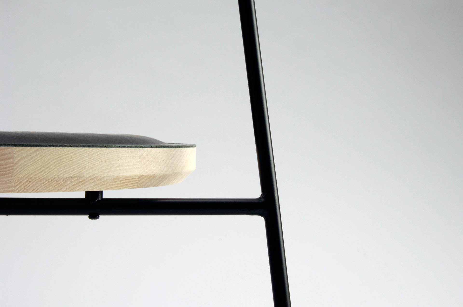 Rocking chair，Grey wood，Steel pipe，