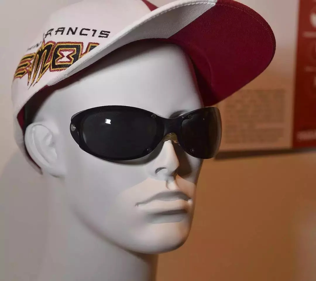 Marlboro，Colgate，NOKIA，Apple，hammer，