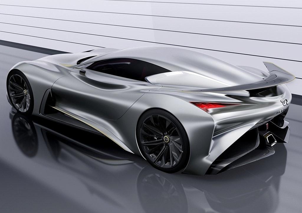 Both elegant and wild，Majestic style and full of sensibility，Powerful and surging power performance，Chassis air backflow device，Front and rear spoiler，