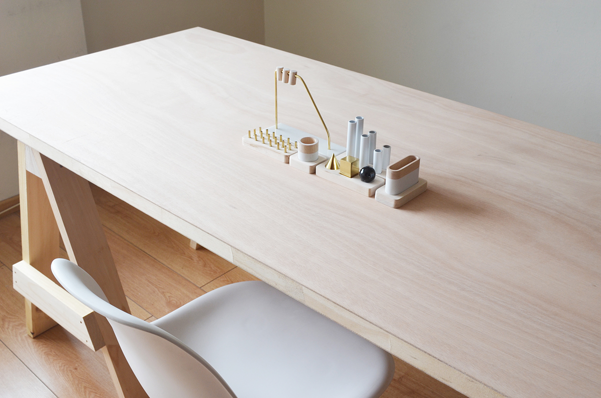 to work in an office，fashion，No contact，Design，sketch，