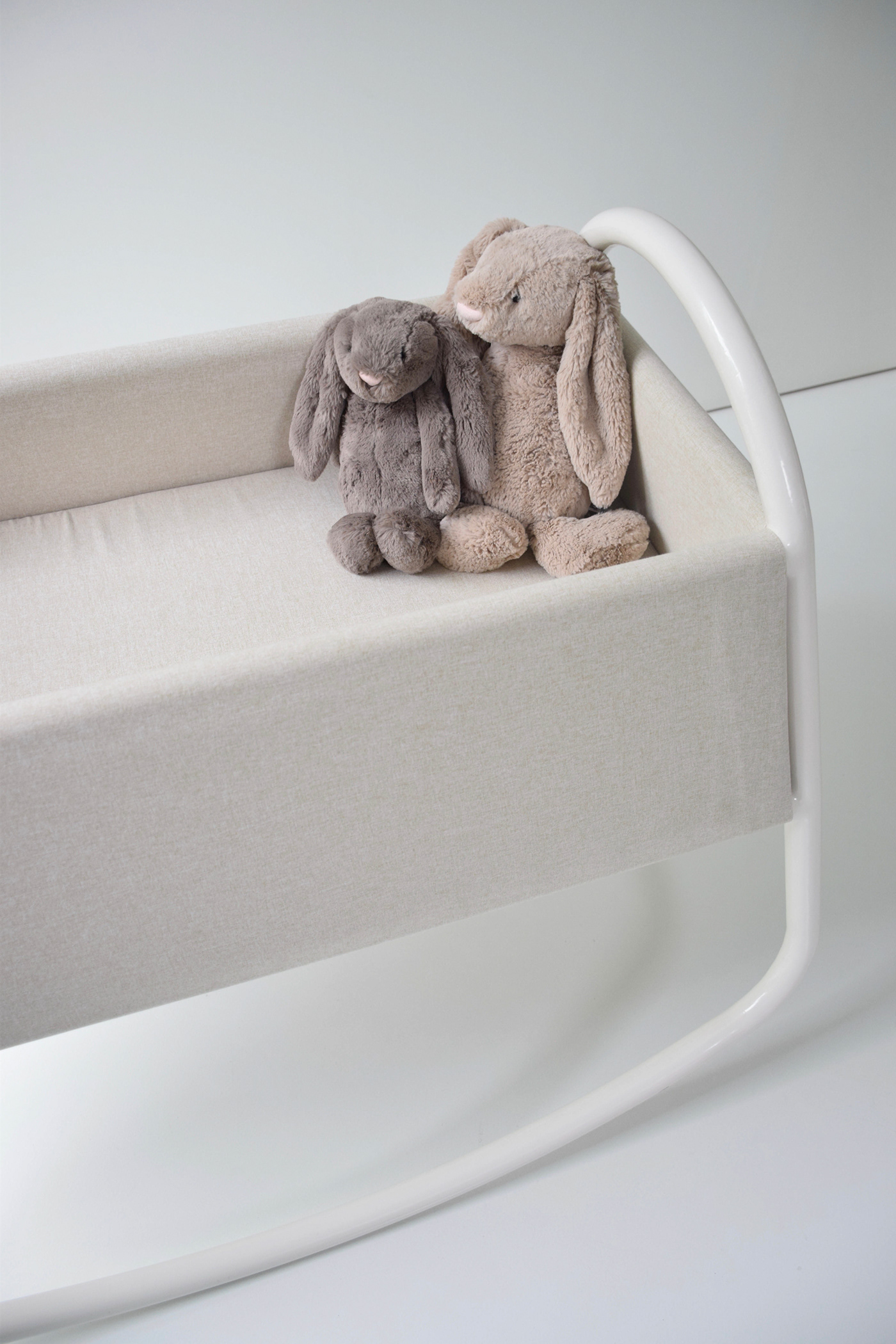 Rocking chair design，child seat，Bionics Design ，Light color system，Young vitality，gules，Aircraft modeling，Traditional aircraft，Toys，Weaving，Bunny doll，cozy，