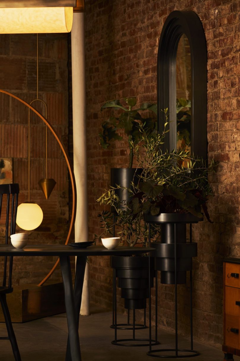 modern，tradition，ornaments，furniture，