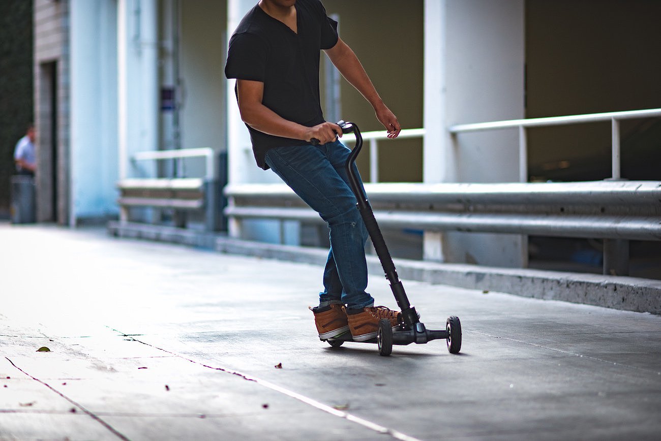 Scooterboard，滑板车，电动，单手柄，