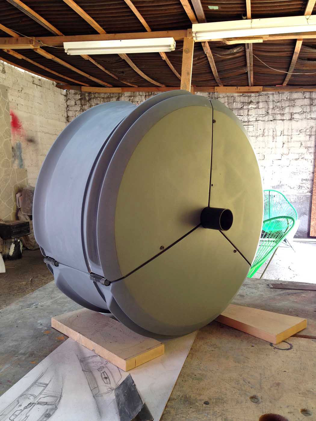 white，trunk，nomad，