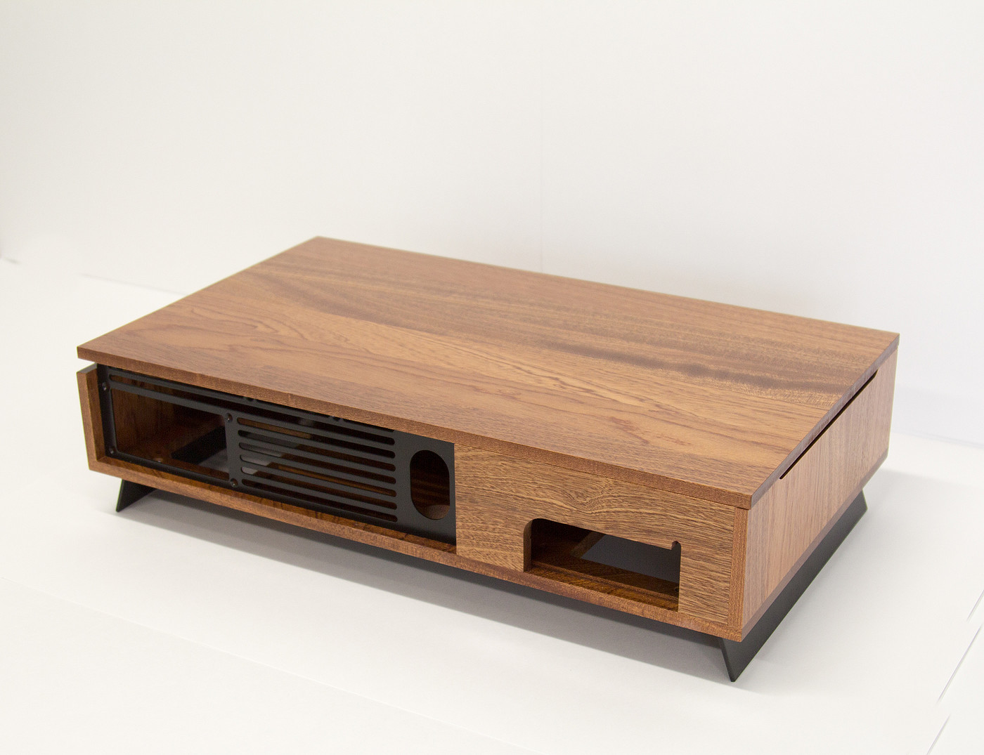 Wooden computer，sustainable，VOLT V，Computer mainframe，