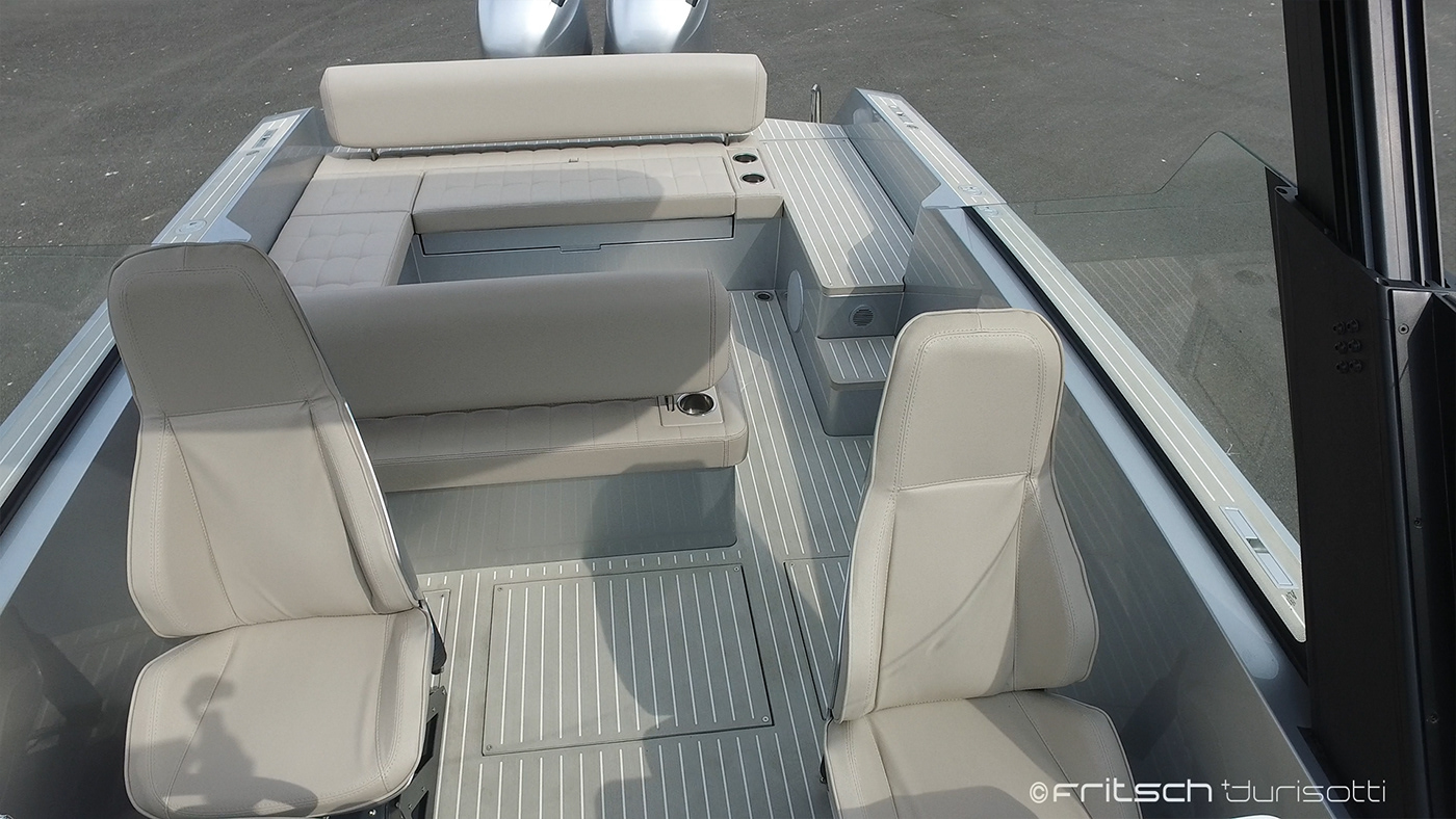 Commuter，Iguana，amphibious，white，Cruise，