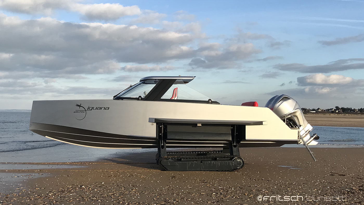 Commuter，Iguana，amphibious，white，Cruise，