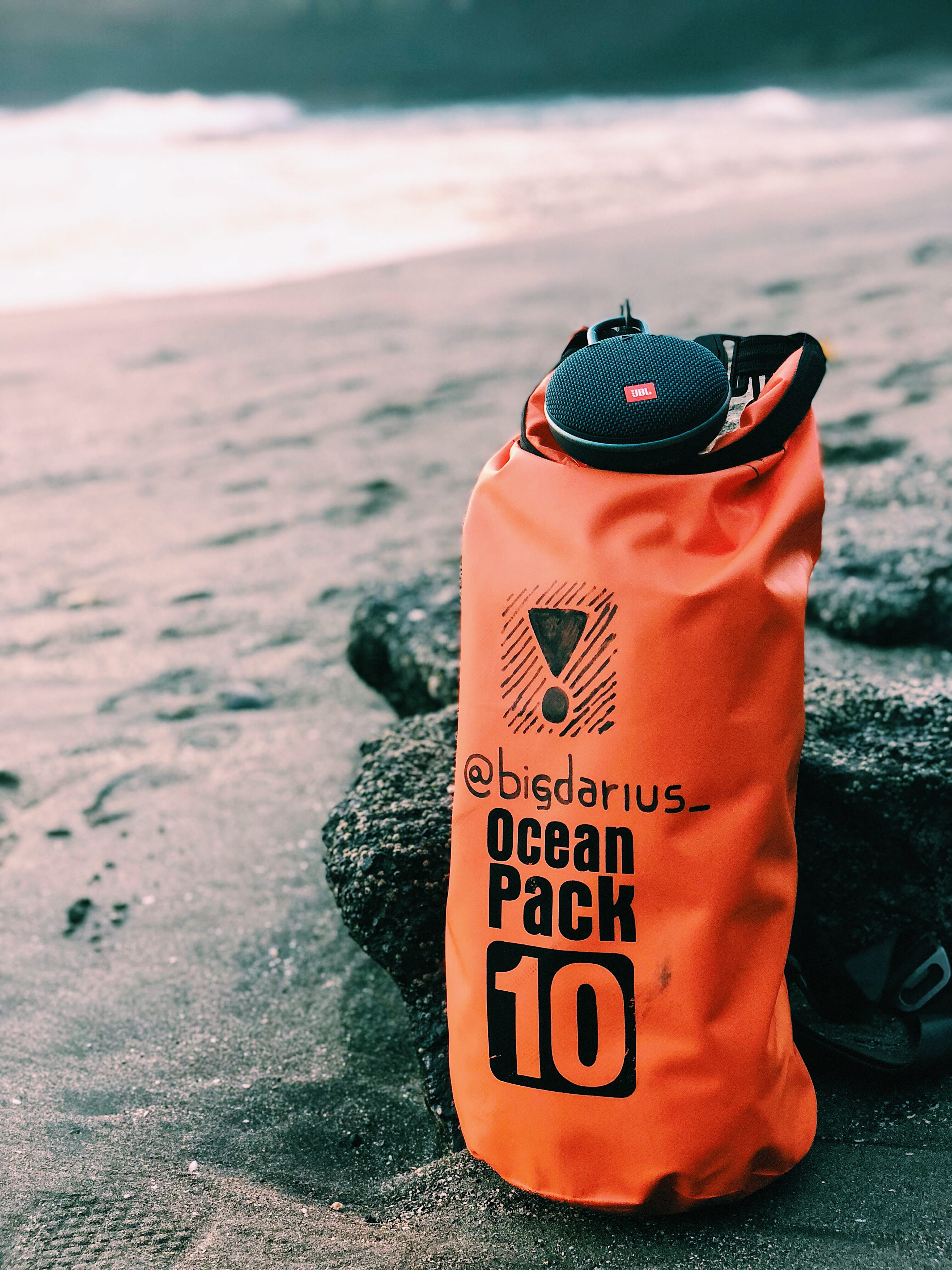 product design，Digital，loudspeaker box，JBL CLIP3，2018 red dot award，