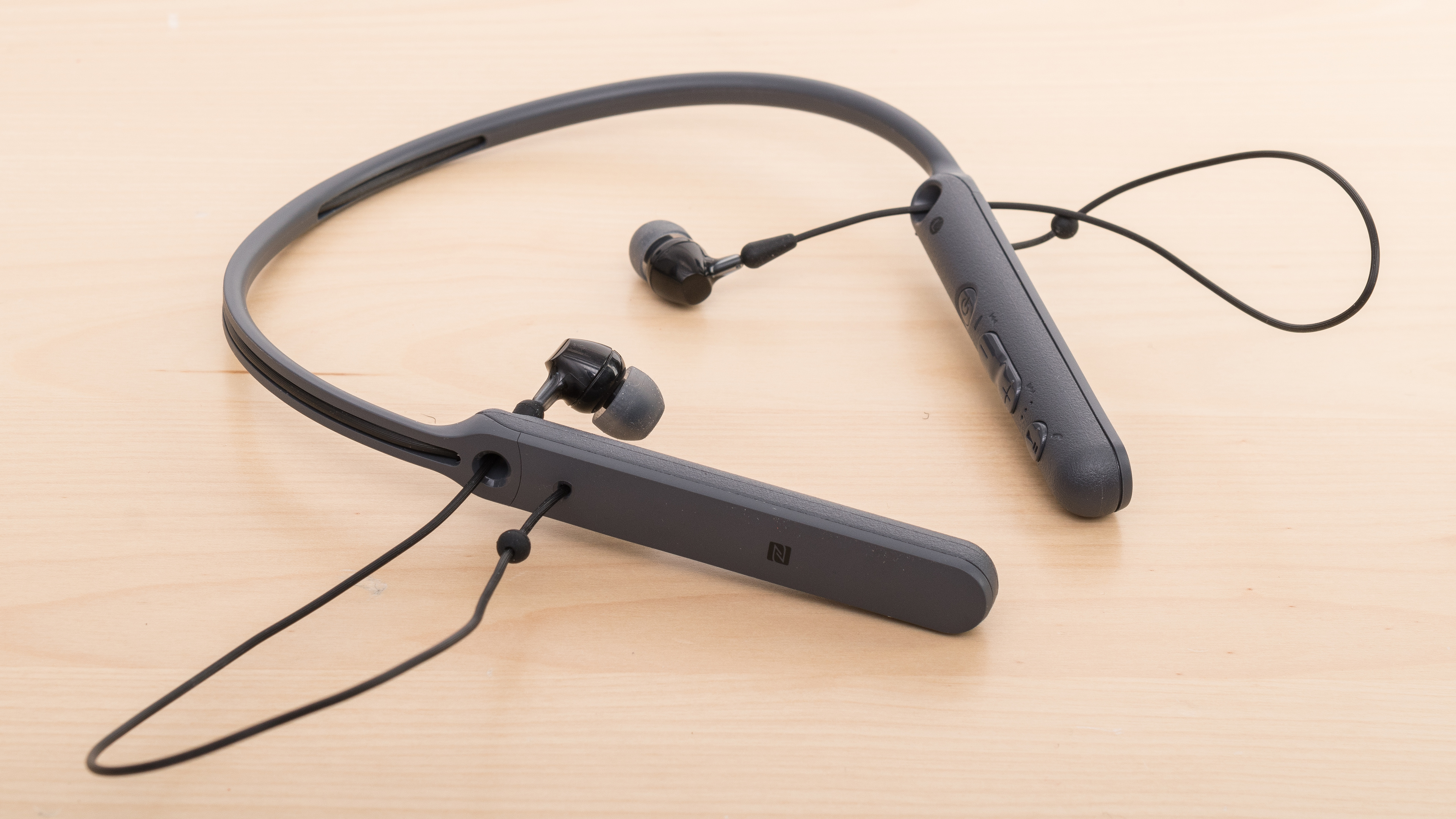 【2018 if奖】wi-c400 / 无线耳机