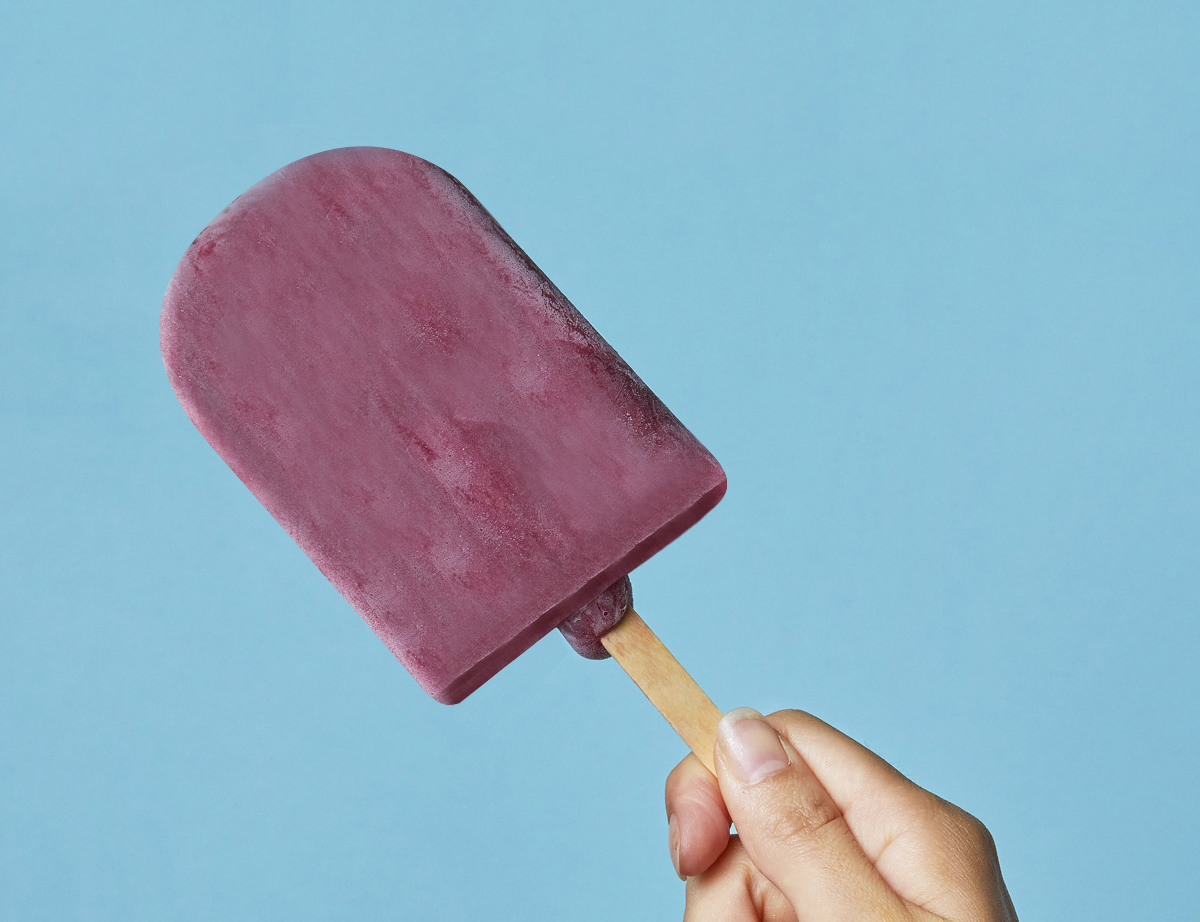 electric fan，Fan，Carry on，Interactive innovation，Interaction mode，remote control，ai，modern stylish，Minimalist，Cylindrical modeling，Small fan，Ice cream and fan，household electrical appliances，Home Furnishing，furniture，