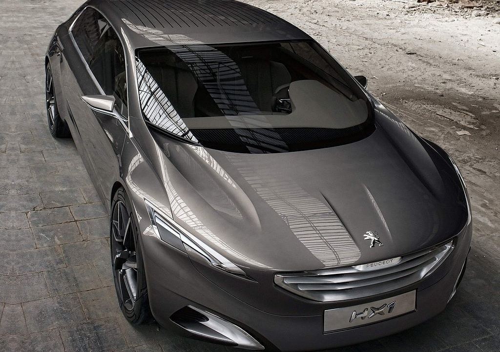 MPV 6-seater model，Split scissors door，Car coffee machine，Interior decoration ，6-speed automatic transmission，