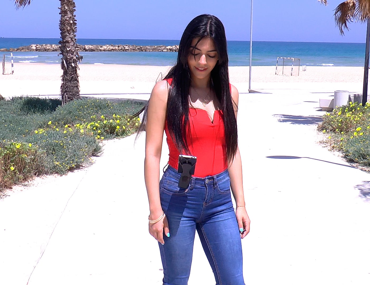 black，Smartphone charging，Multifunctional mobile phone accessories，Mobile support，Standing，