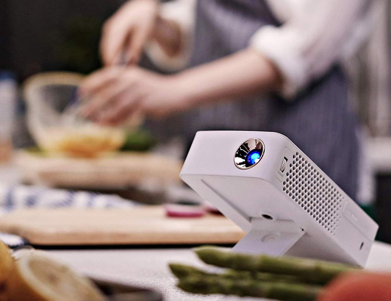 durable，Portable，LG HD，white，Projector，