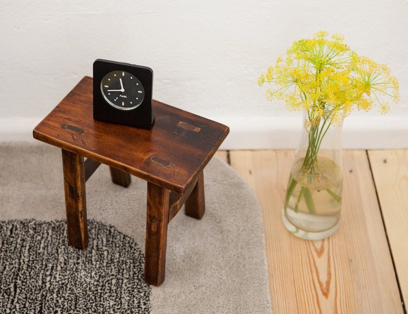 industrial design，product design，alarm clock，Point AC01，