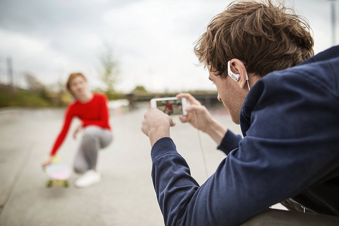 product design，industrial design，white，sound recording，headset，