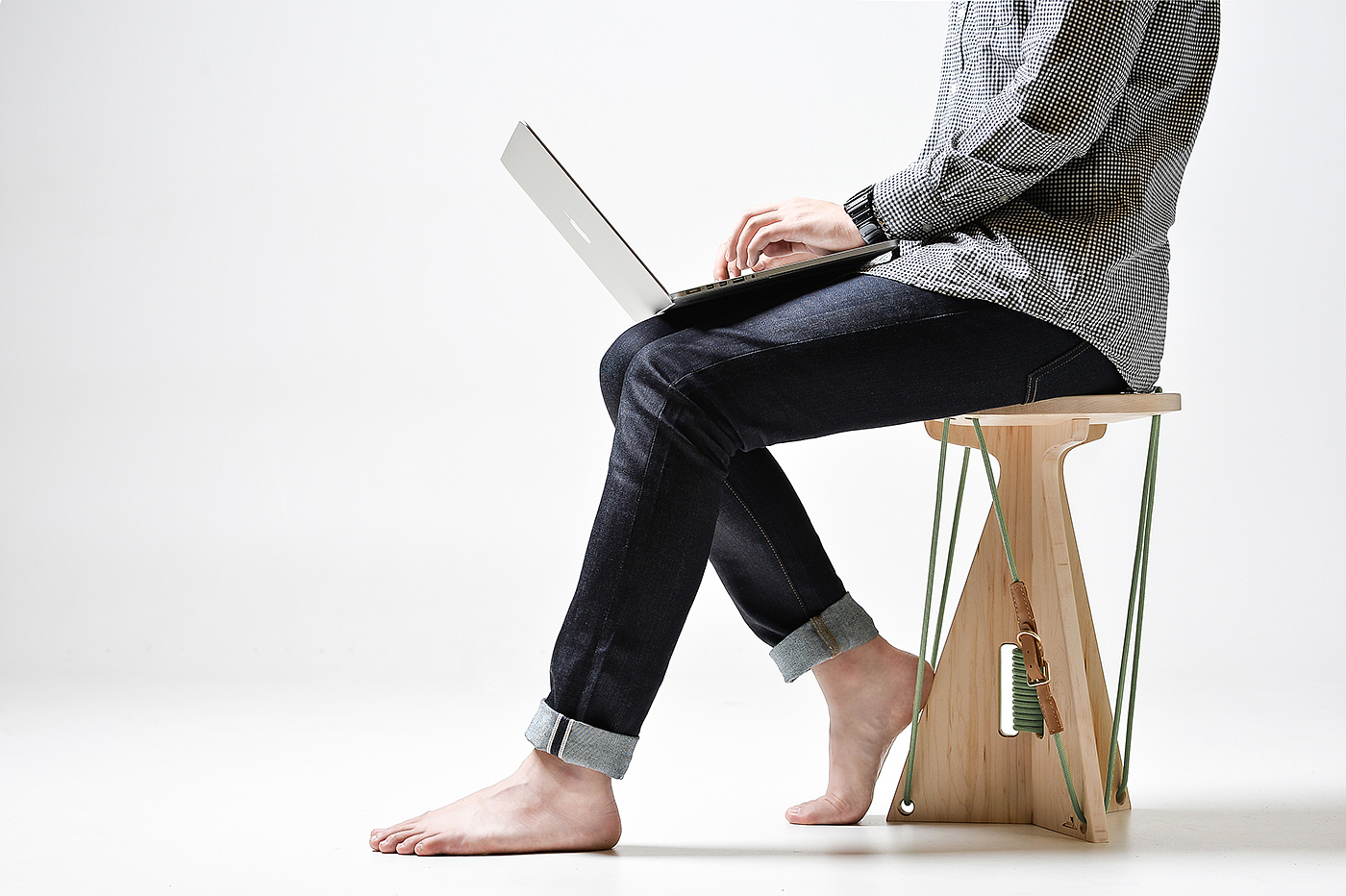 stool，wooden ，Connected stool，N Y U N .，long drum，