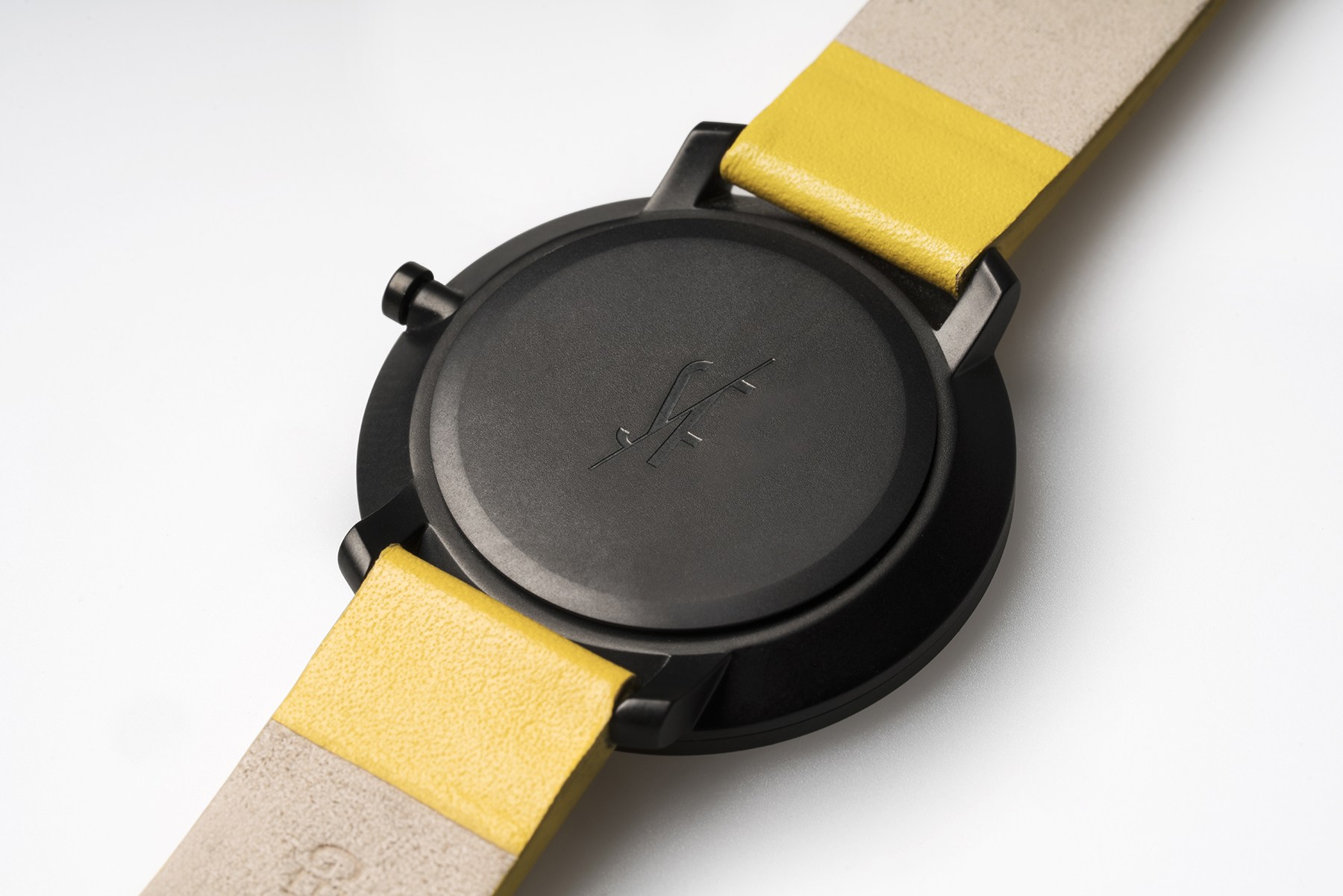 yellow，black，stainless steel，genuine leather，Wrist watch，freakishWATCH，