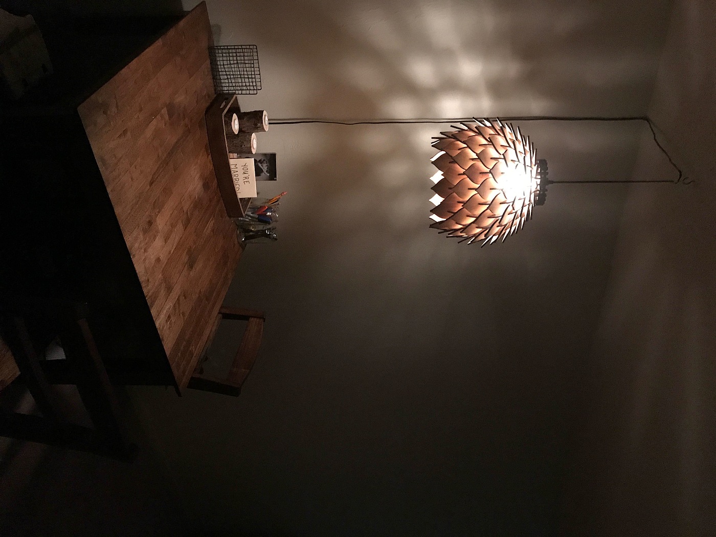 Spore lamp，Natural flow，beautiful，practical，