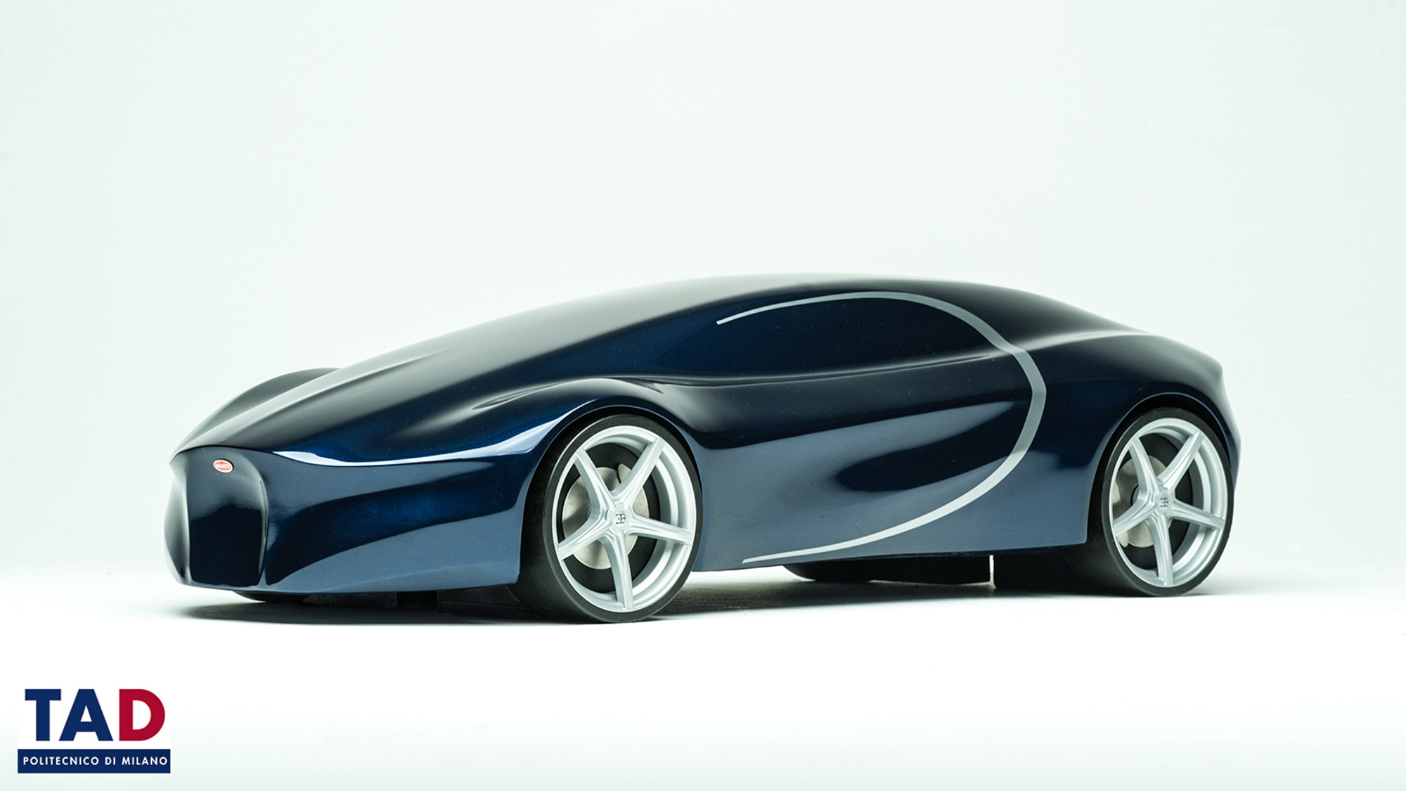 vehicle，Milan Institute of Technology，vehicle，Graduation project，design sketch，Hand drawn，