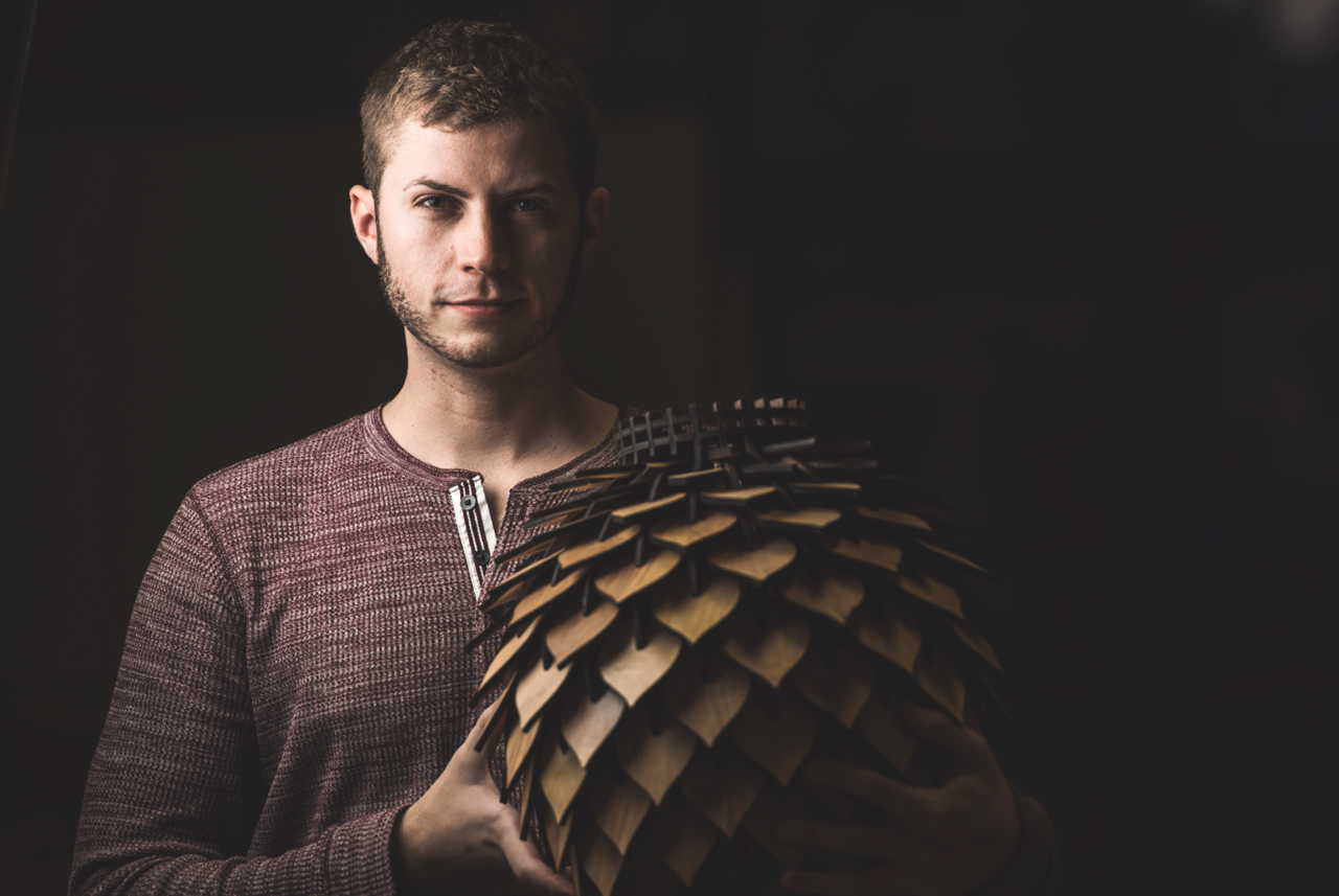 Spore lamp，Natural flow，beautiful，practical，