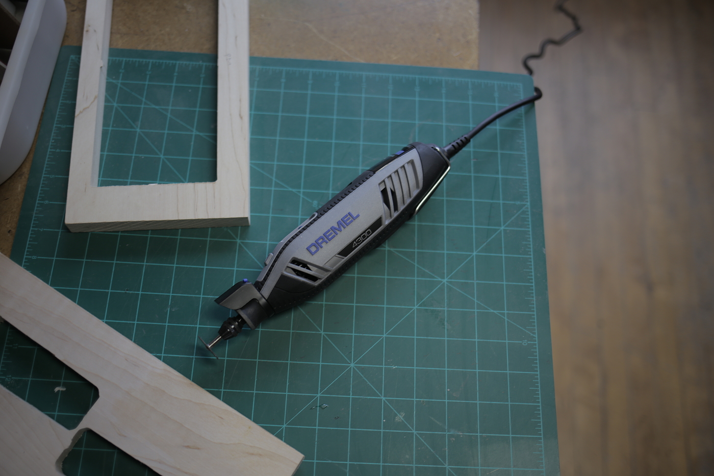 dremel，电动打磨机，工具，4300，TEAMSDesign，