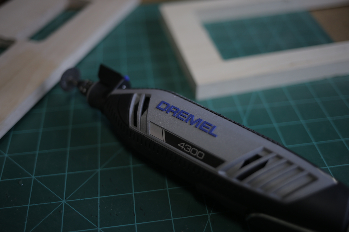 dremel，电动打磨机，工具，4300，TEAMSDesign，