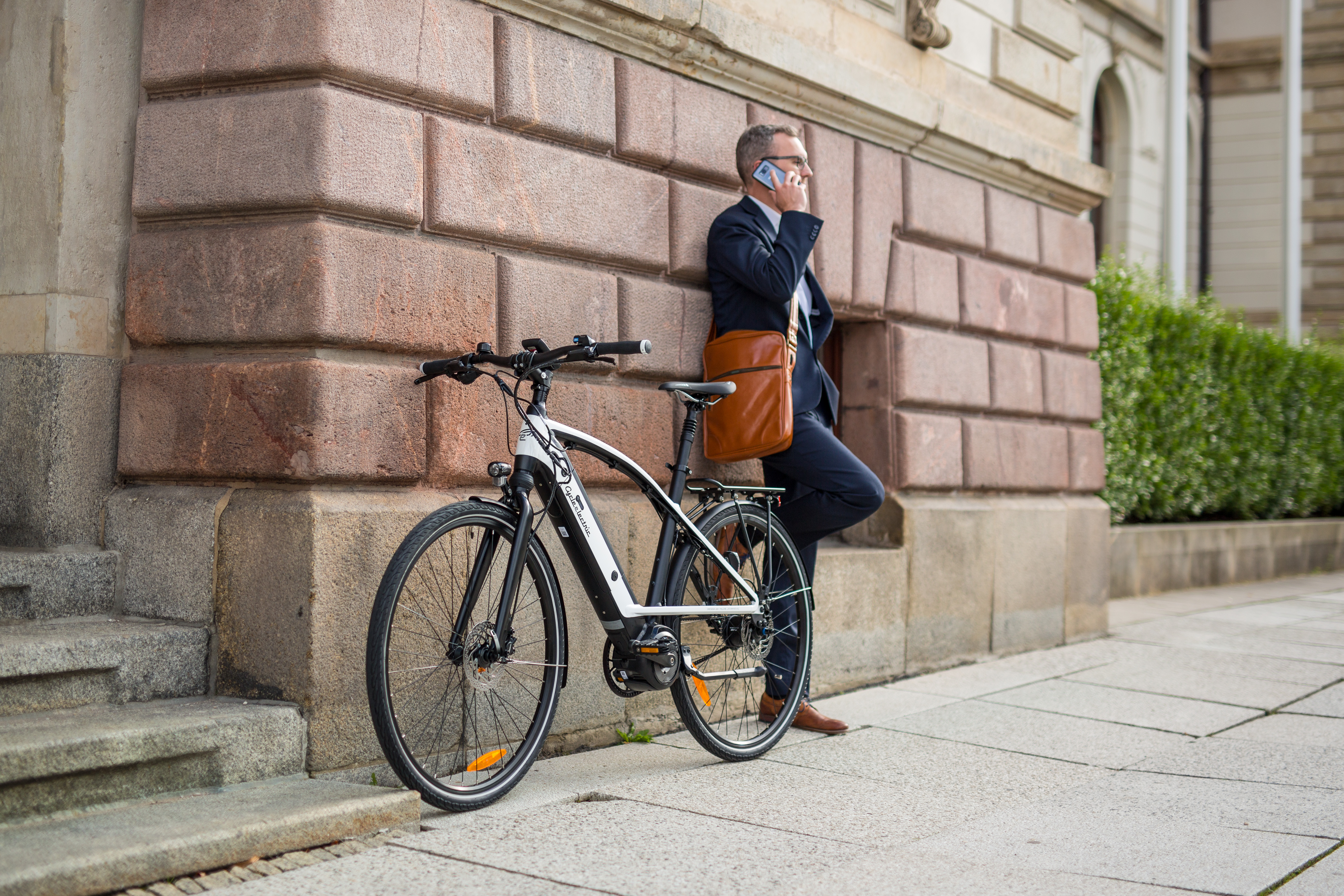 vehicle，Bicycle，COM，