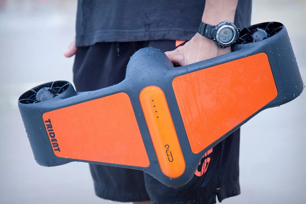 industrial design，product design，Water slide driving，trident，