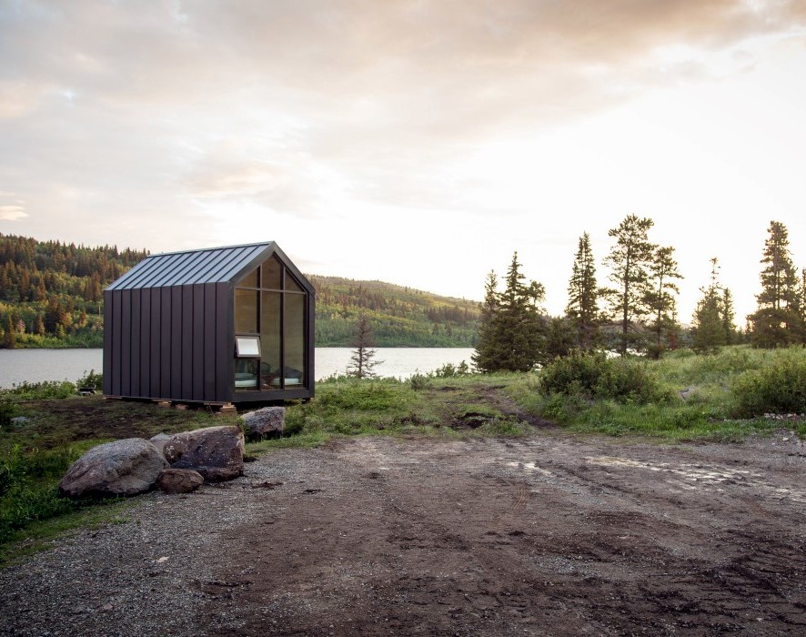 mono，house，fold，on vacation，outdoors，